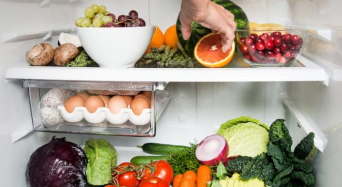 Диетолози назоваха продуктите, които не трябва да се намират в хладилника ви